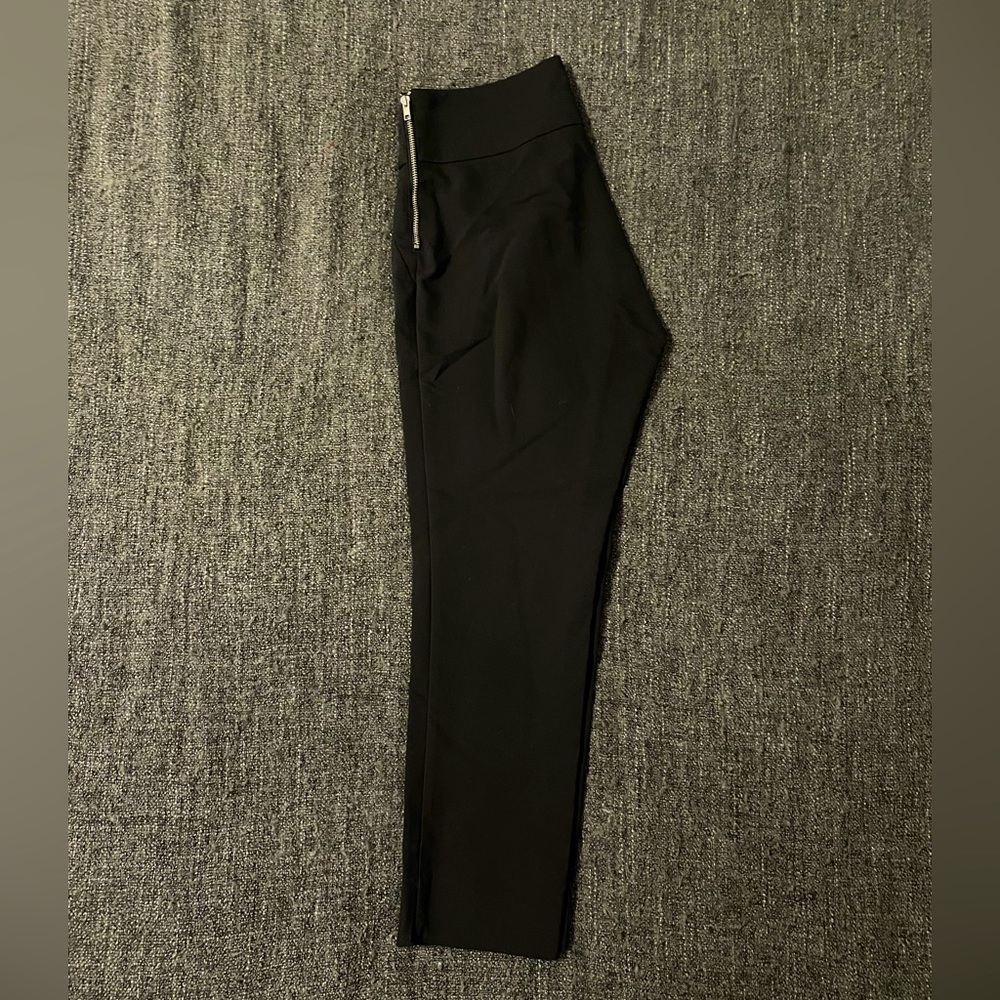 Le Chateau Cropped Pants